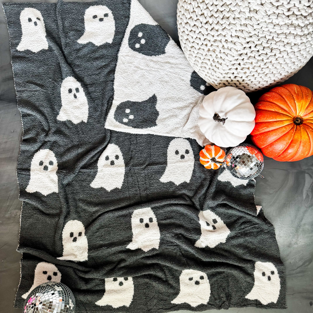 Reversible Ghost Cloud Blanket