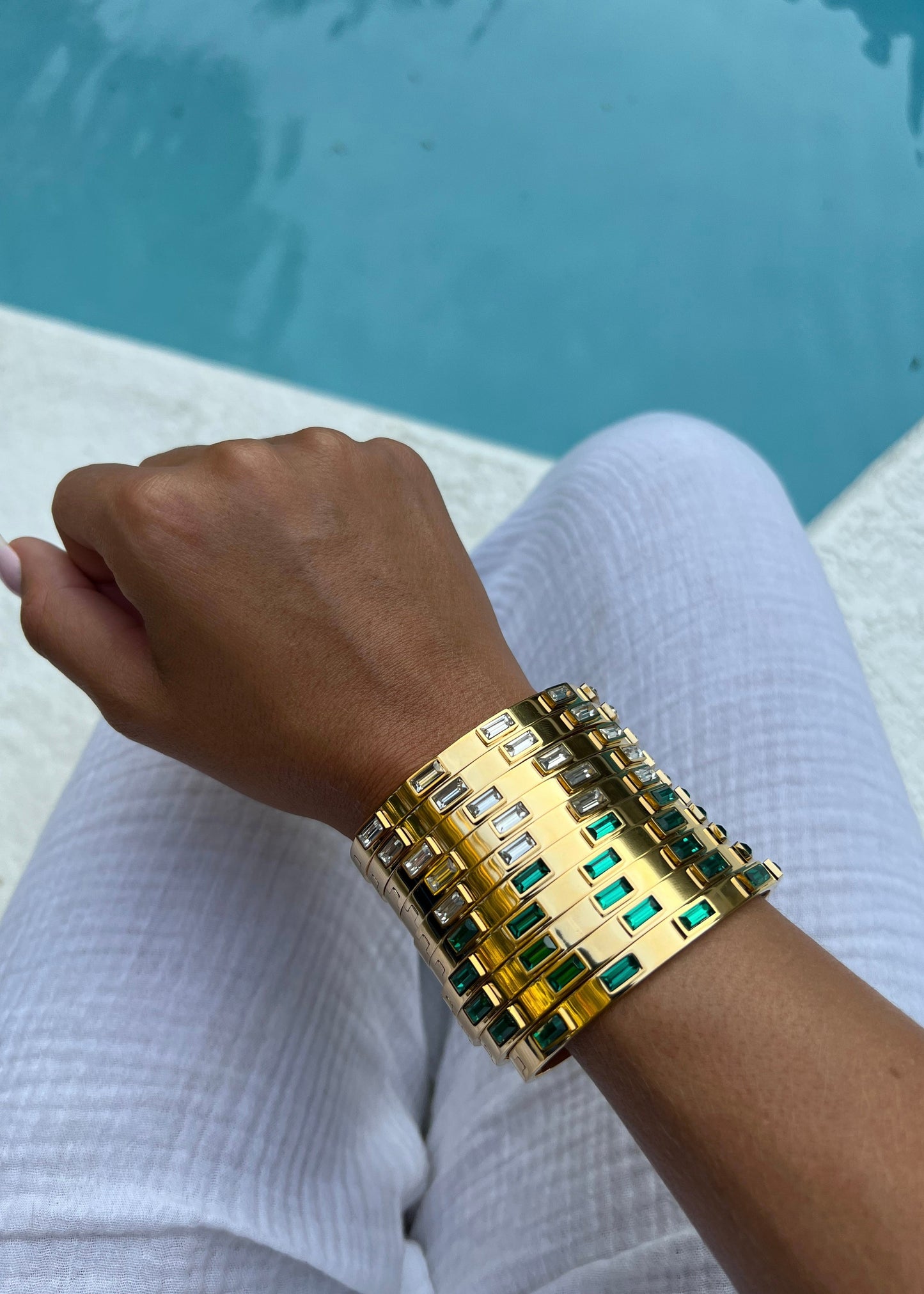 EMERALD + WHITE BANGLE