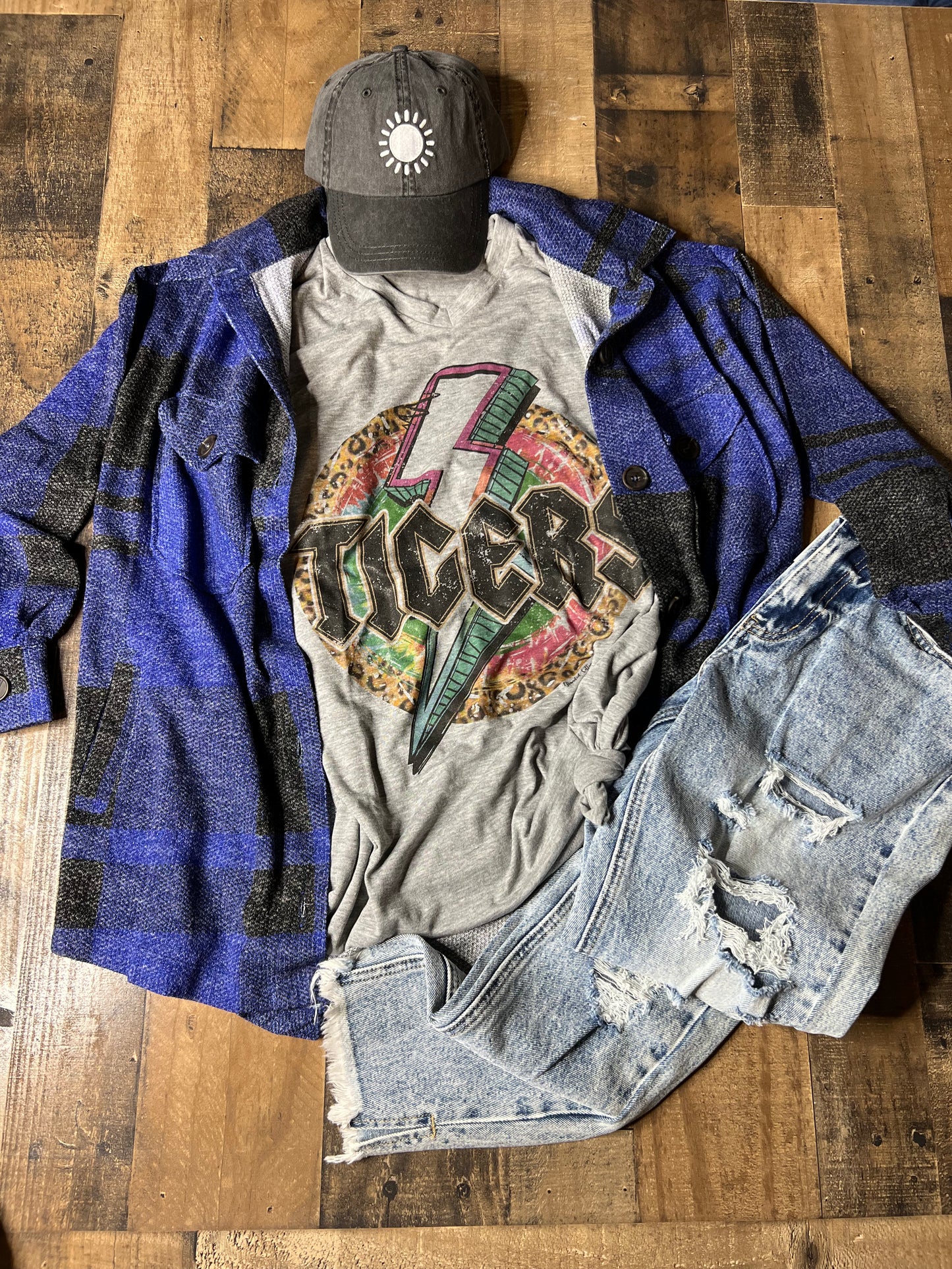 (S & L) Tigers Bolt Custom