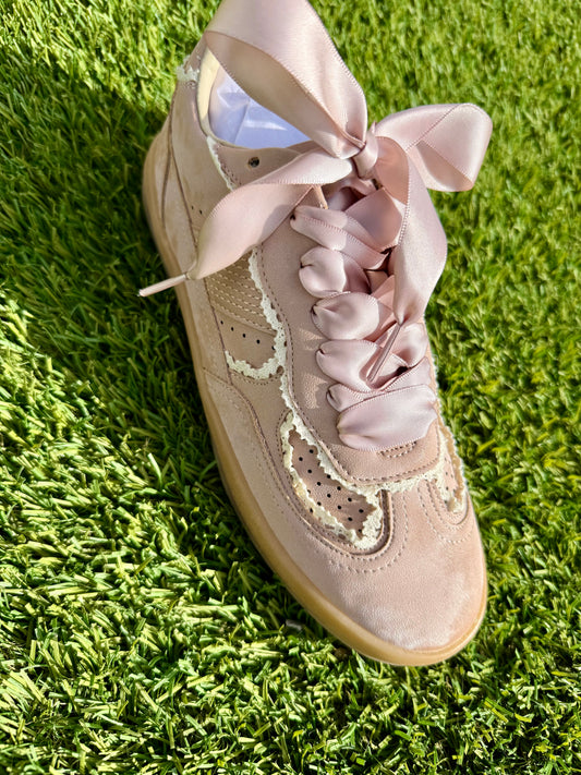 Rose Sneakers