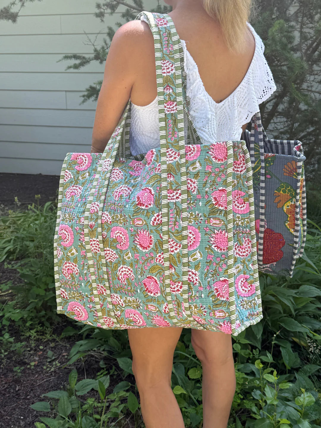 Gardenia Quilted tote