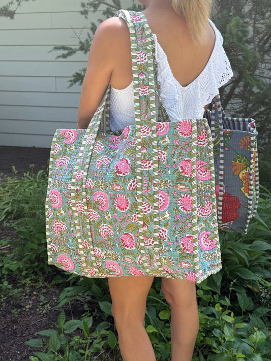 Gardenia Quilted tote