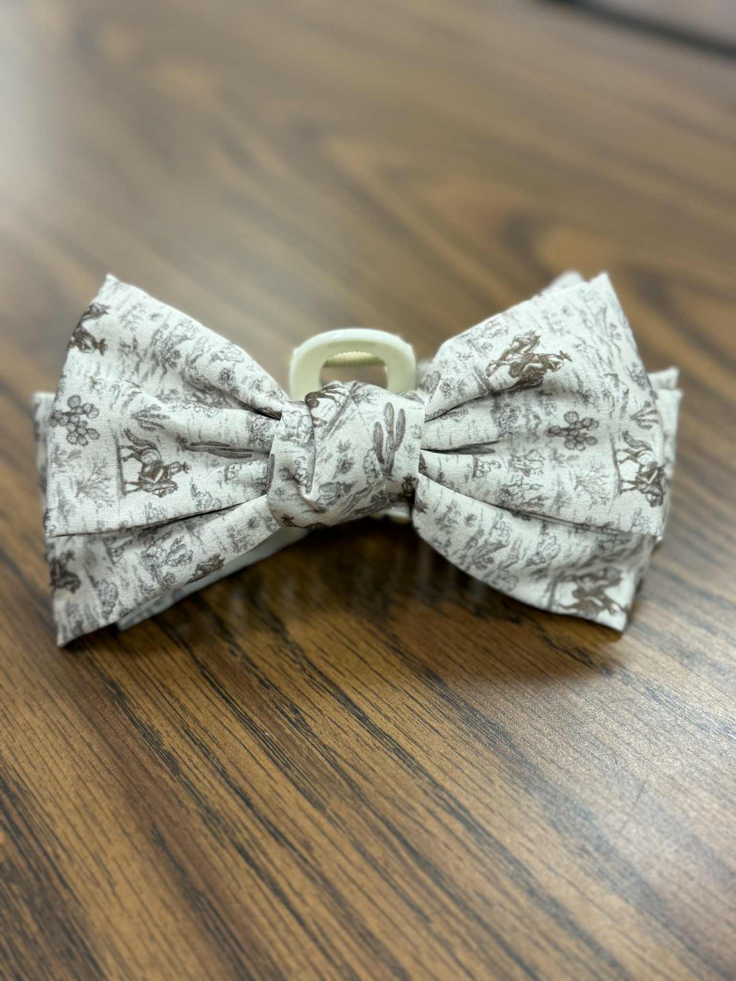 Big Mood Bow Clips