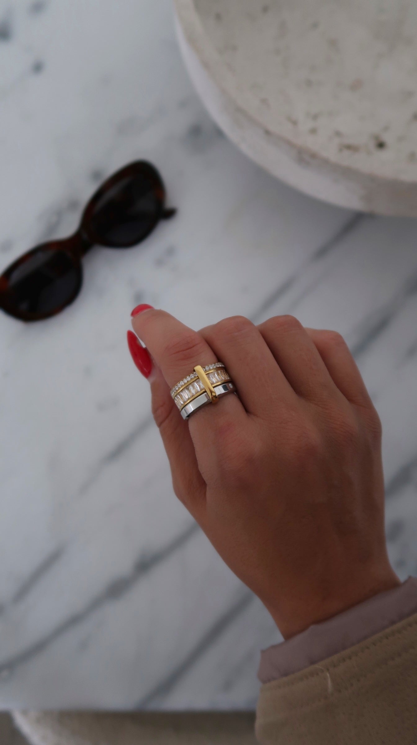 LUNA RING