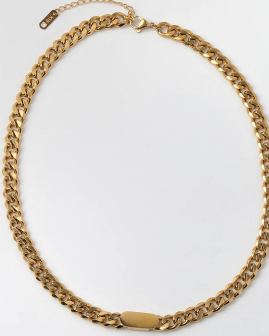 GOLD PENDANT NECKLACE
