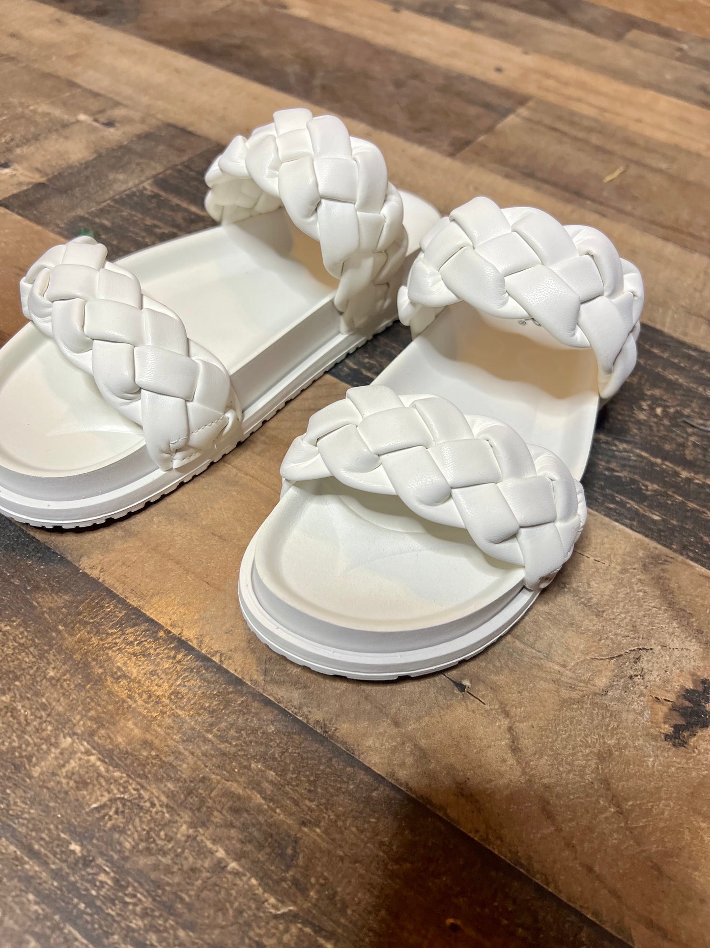 (5-8) White Braided Slide