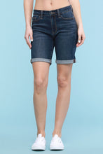 Load image into Gallery viewer, Judy Blue Bermuda Shorts (S)